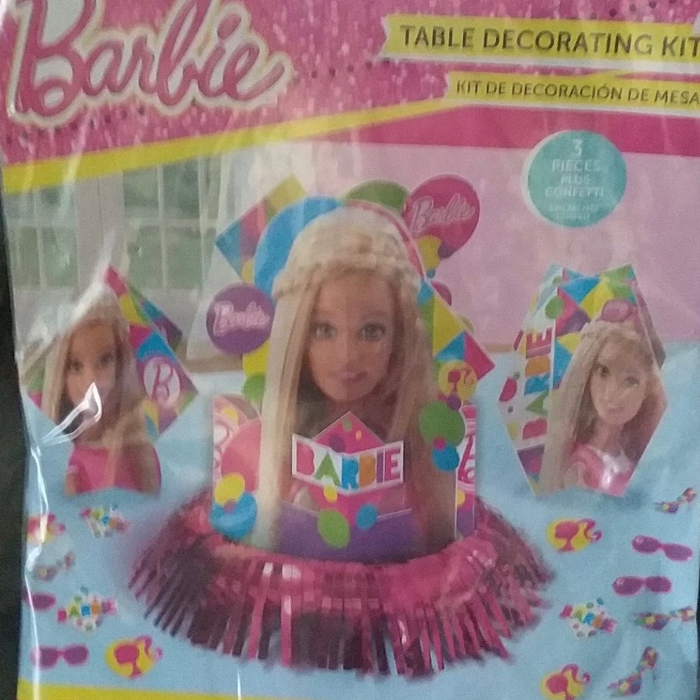 Barbie party decorations